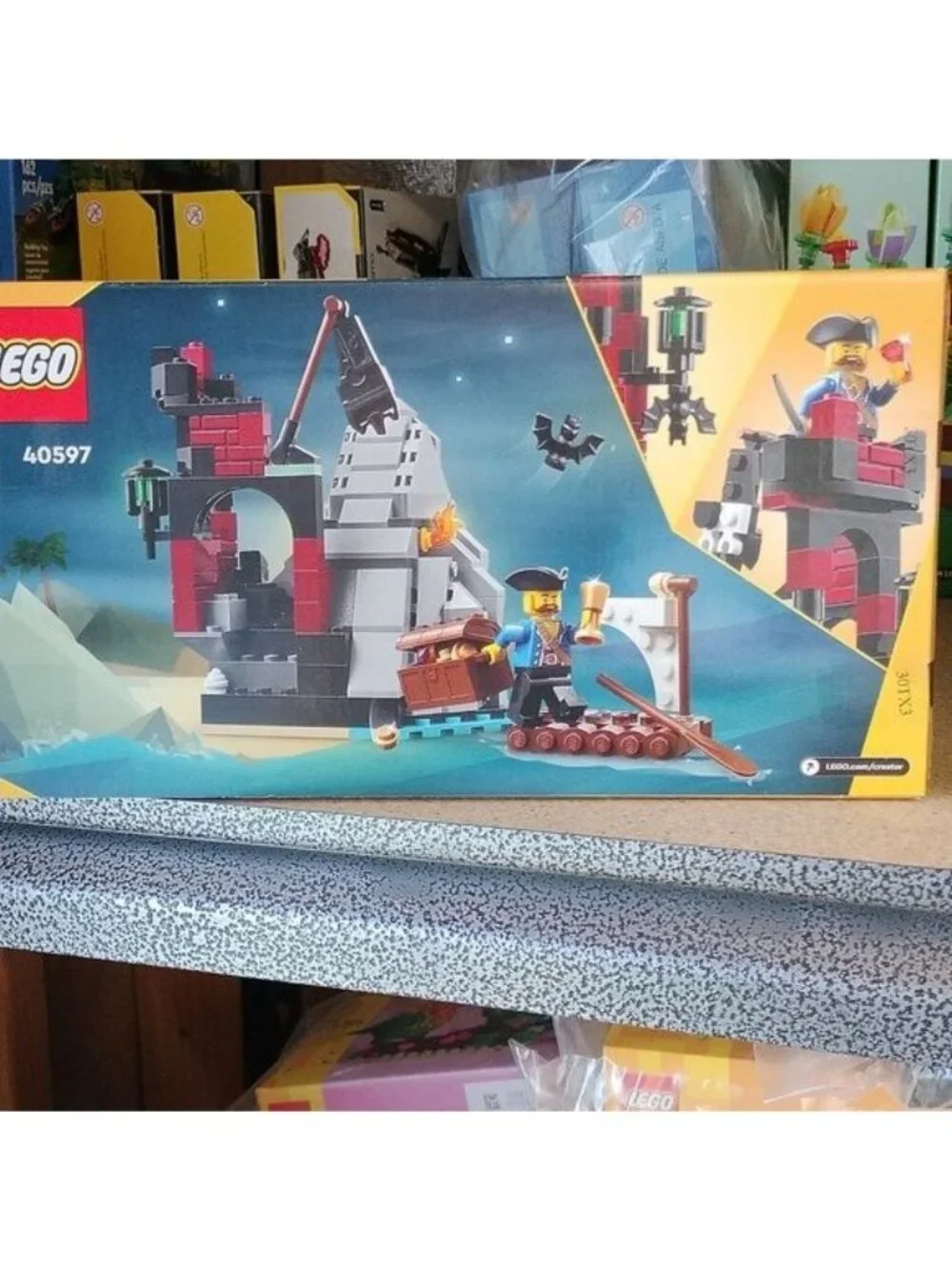 Lego 40597 Scary Pirate Island Building Set 214 pcs